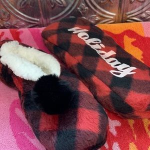 Tartan pattern slippers size small